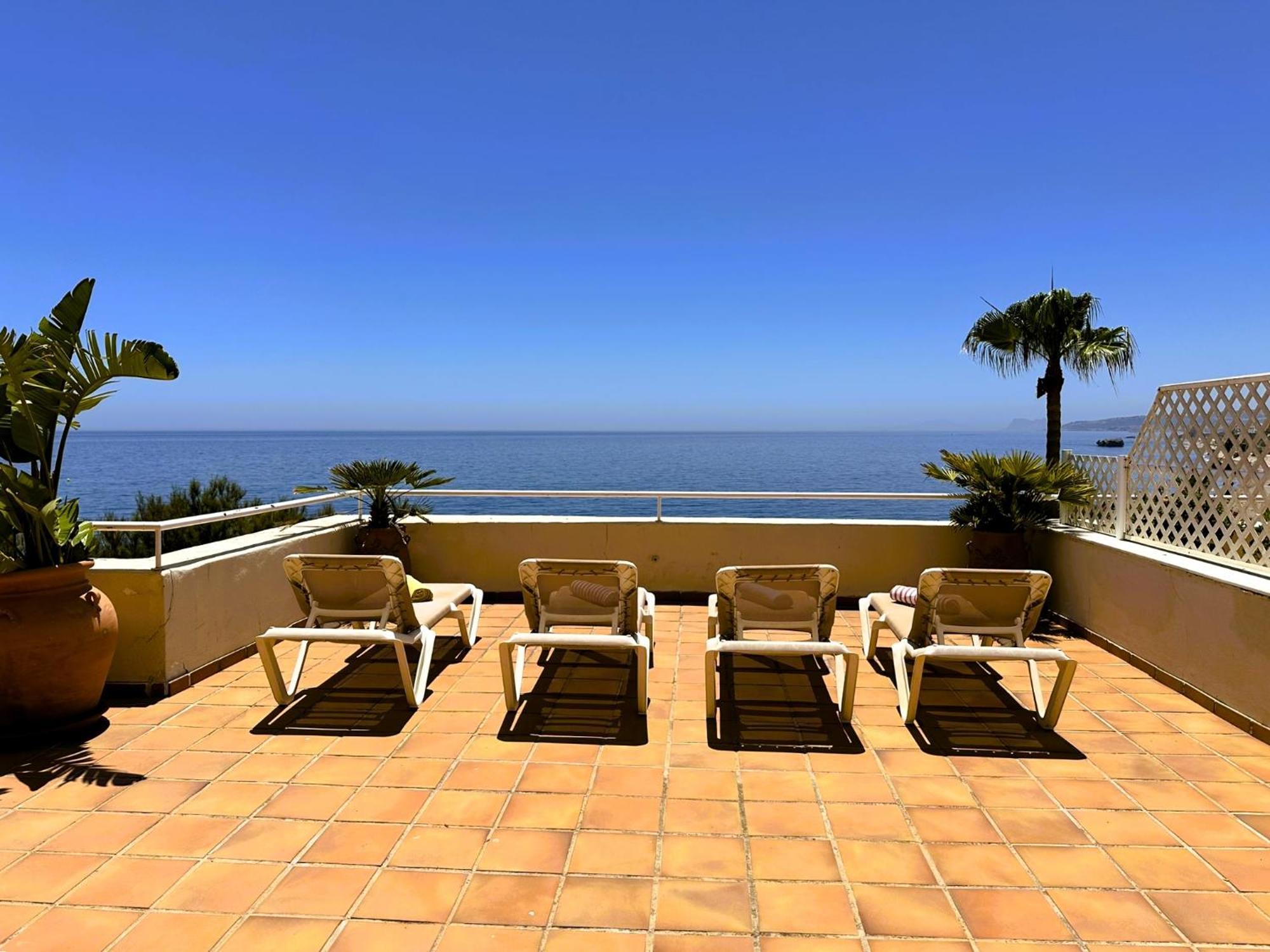 Apartments Bermuda Beach Estepona Exterior foto