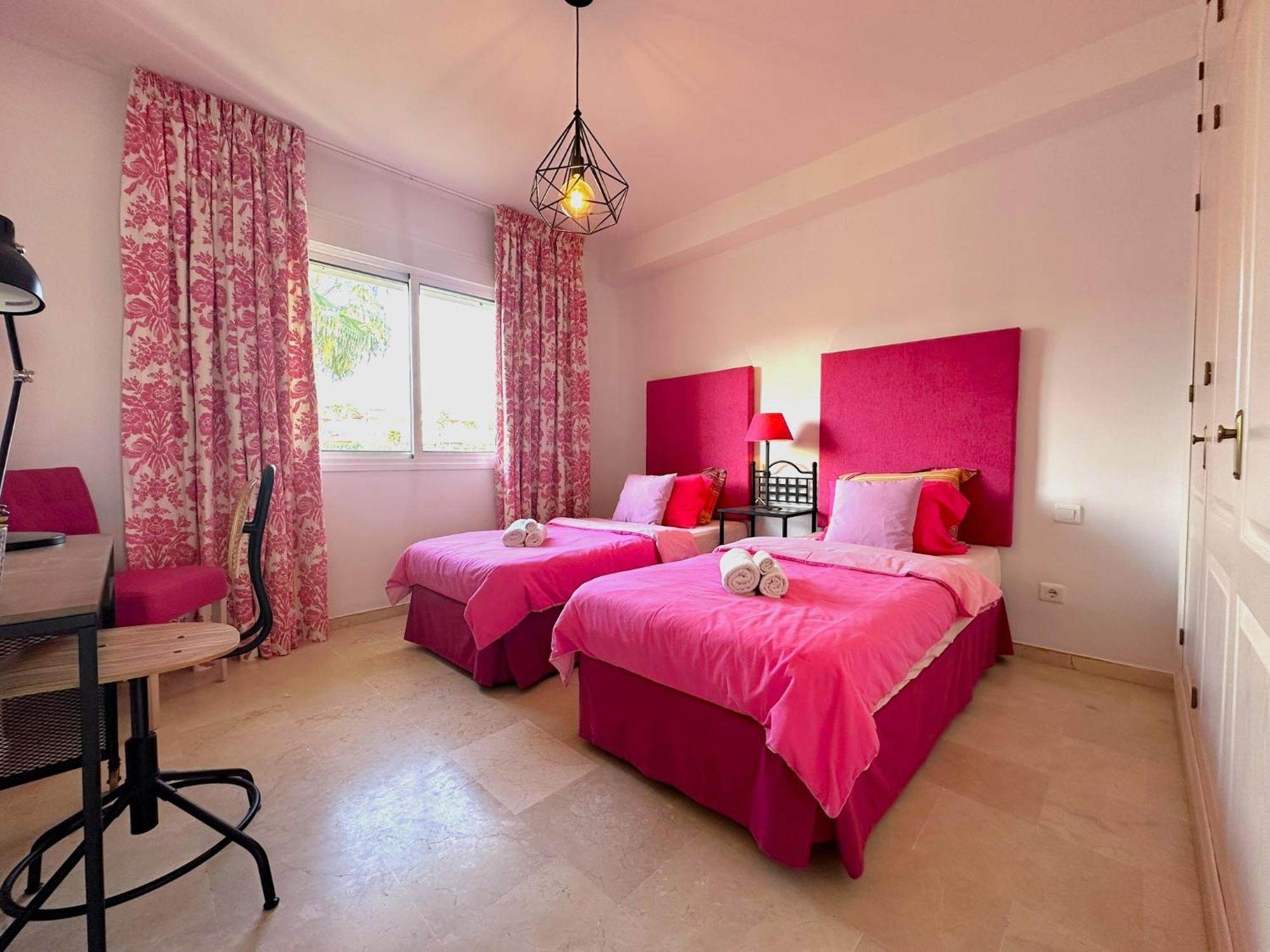 Apartments Bermuda Beach Estepona Exterior foto